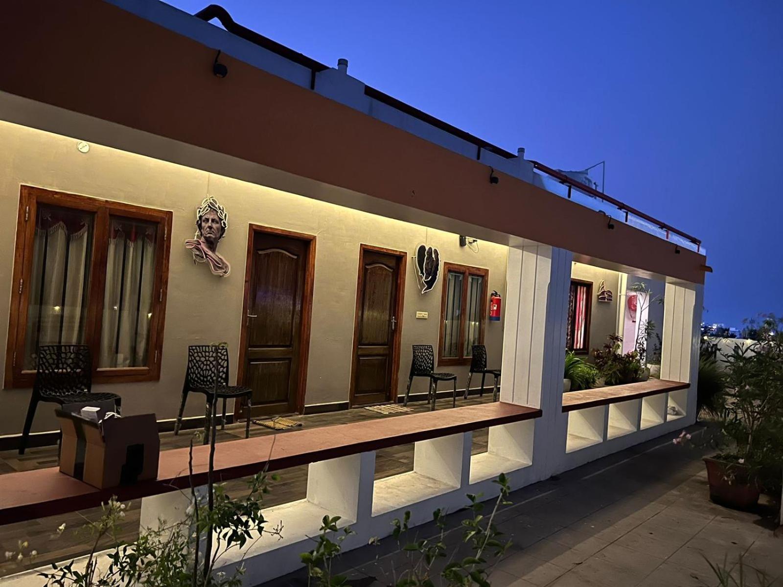 The French Villa Elite Pondicherry Eksteriør bilde
